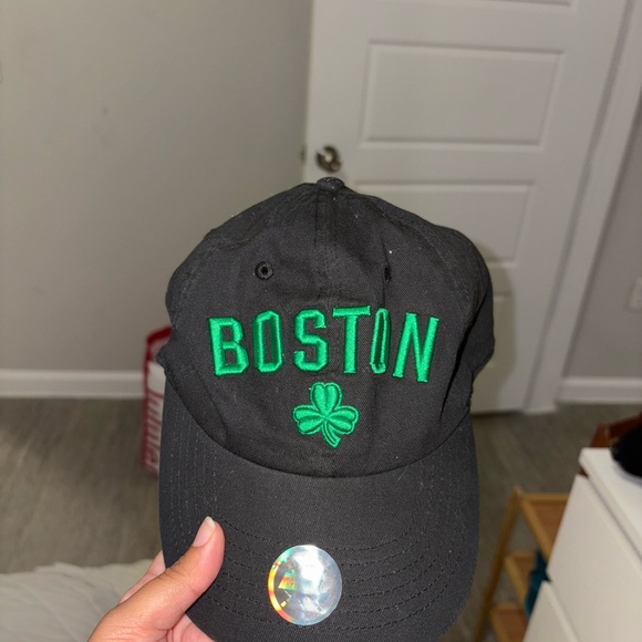 Boston Black Cap - Picture 1 of 3